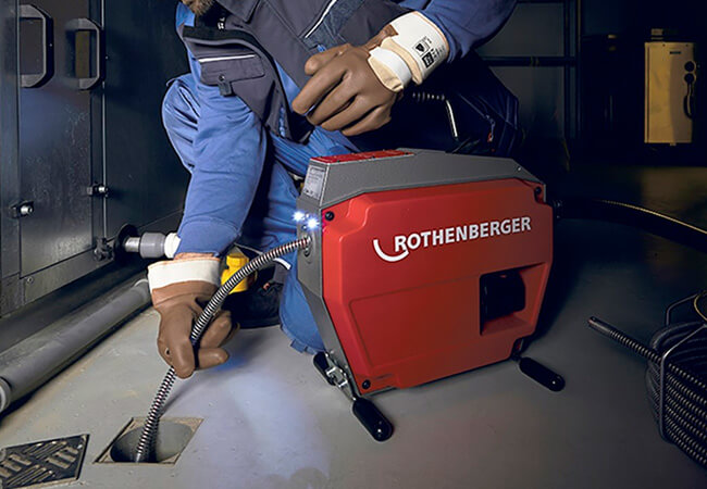 Etiler Balkon Gideri Açmak